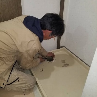 洗濯パン取替工事